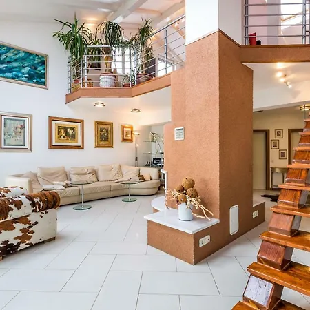 Luxury Penthouse Prestige Near The Sea Abbázia