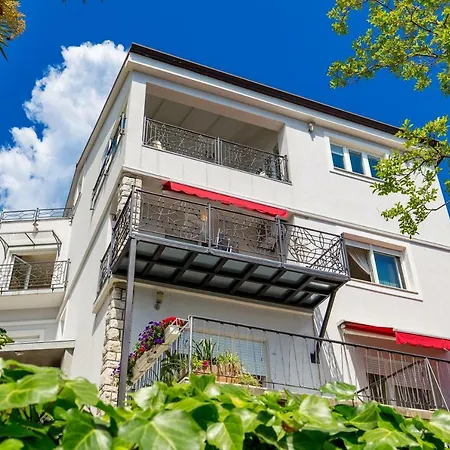 Luxury Penthouse Prestige Near The Sea Apartment *