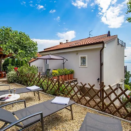 Apartman Luxury Penthouse Prestige Near The Sea