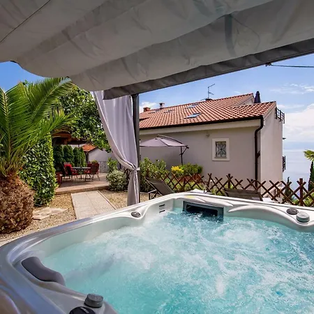 Luxury Penthouse Prestige Near The Sea Apartment *