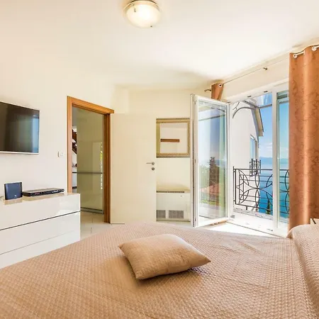 Apartman Luxury Penthouse Prestige Near The Sea